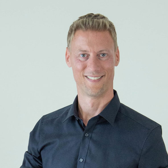 Holger_Backwinkel_Zahnarzt_Vogelsang_Internetseite_590px_web Coach Holger Backwinkel
